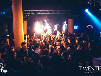 La Nueva Escuela Discoteca Twenties Barcelona