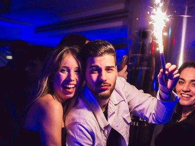 mesa vip bikini barcelona