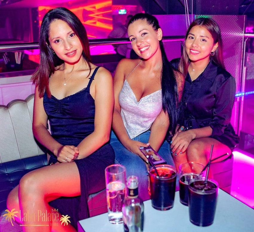 mesa vip precio latin palace