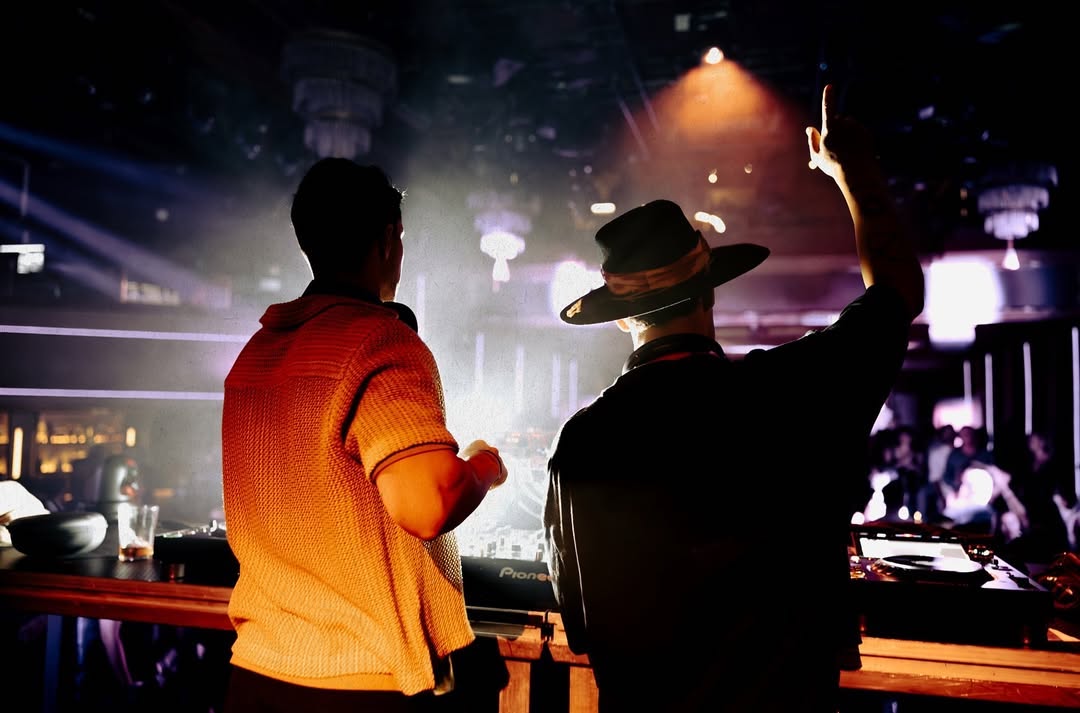 luz de gas afrohouse fiesta