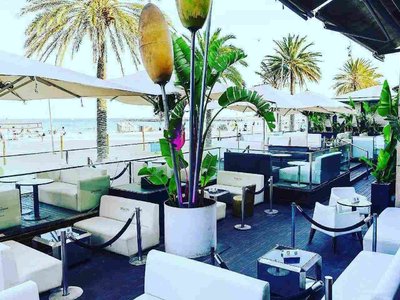 opium barcelona vip tables