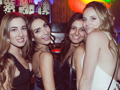 fiesta chicas otto zutz barcelona