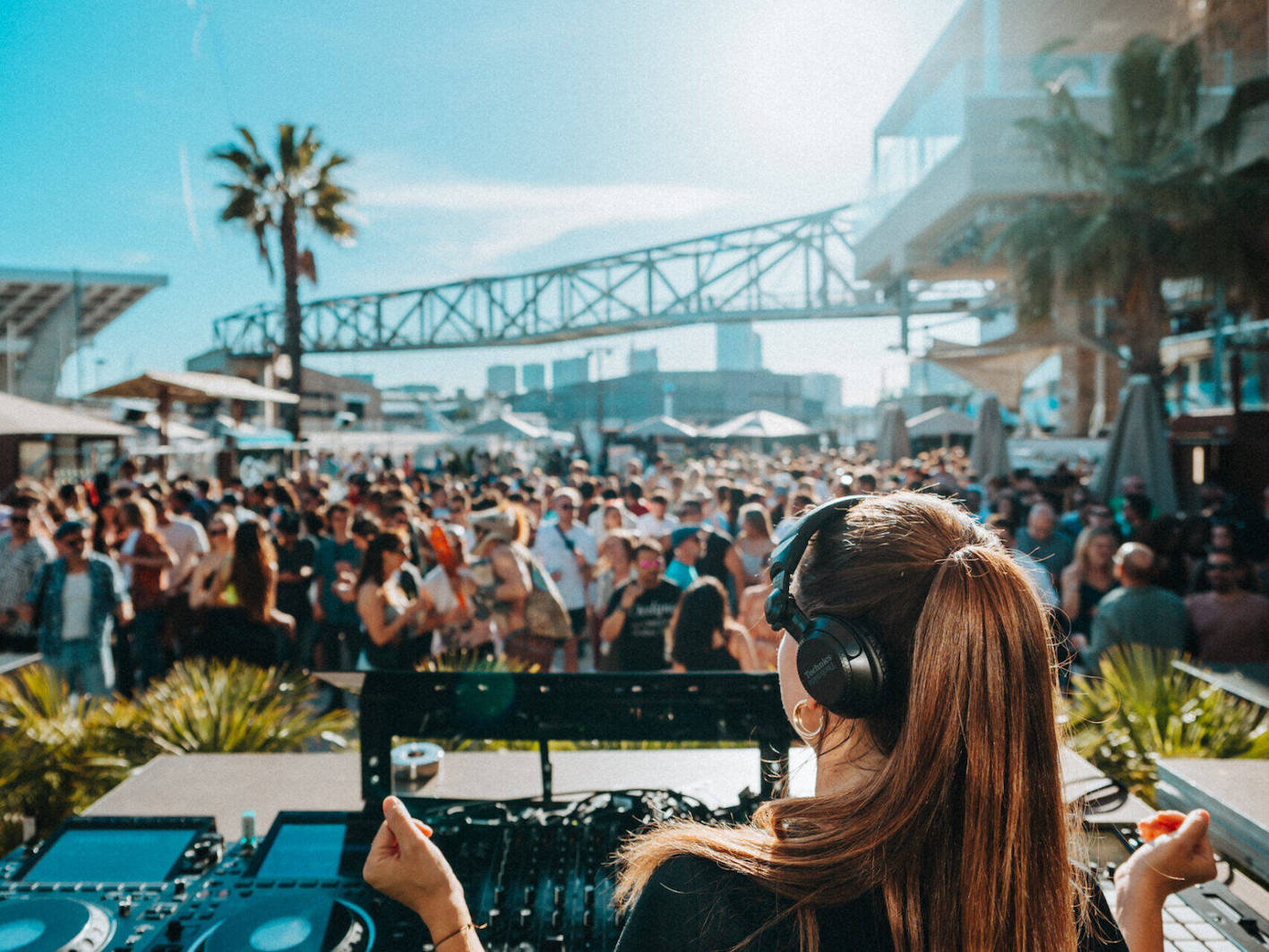 sea sea beach club barcelona