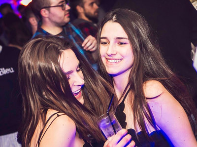 razones mesa vip youbarcelona