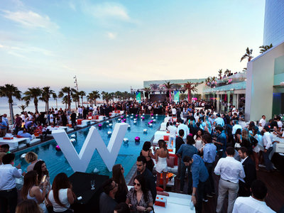 wet deck pool party
